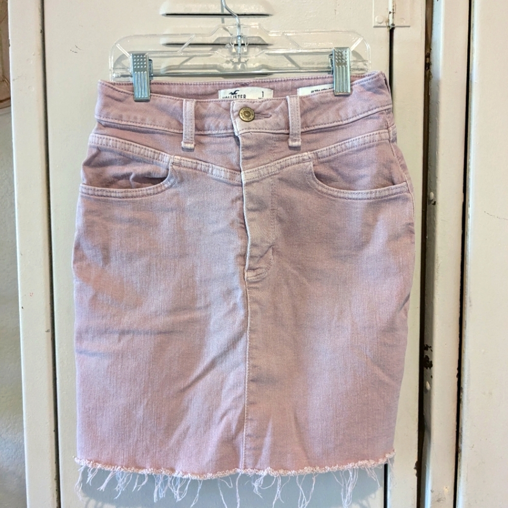 Cut off Hollister skirt